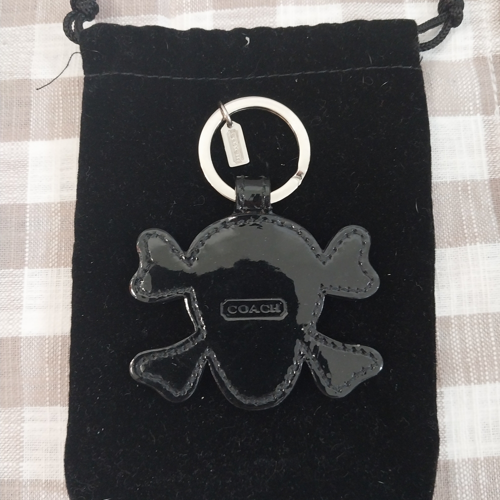 Coach Skull Keychain Bag Charm - Picture 2 of 2